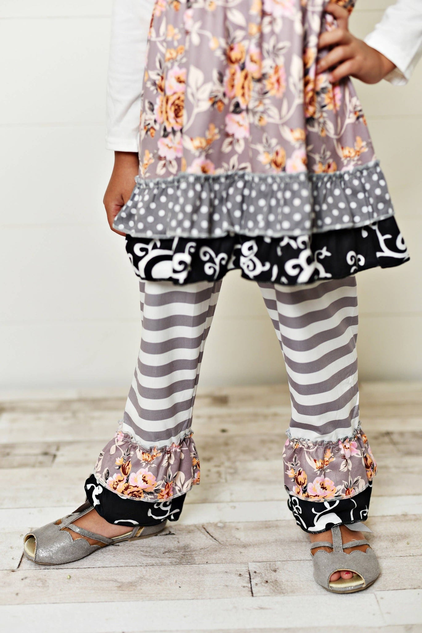 Gray Stripe and Polka Dot Legging Set * Little Girls 4 5 6 – Little  Footprints Children's Shop